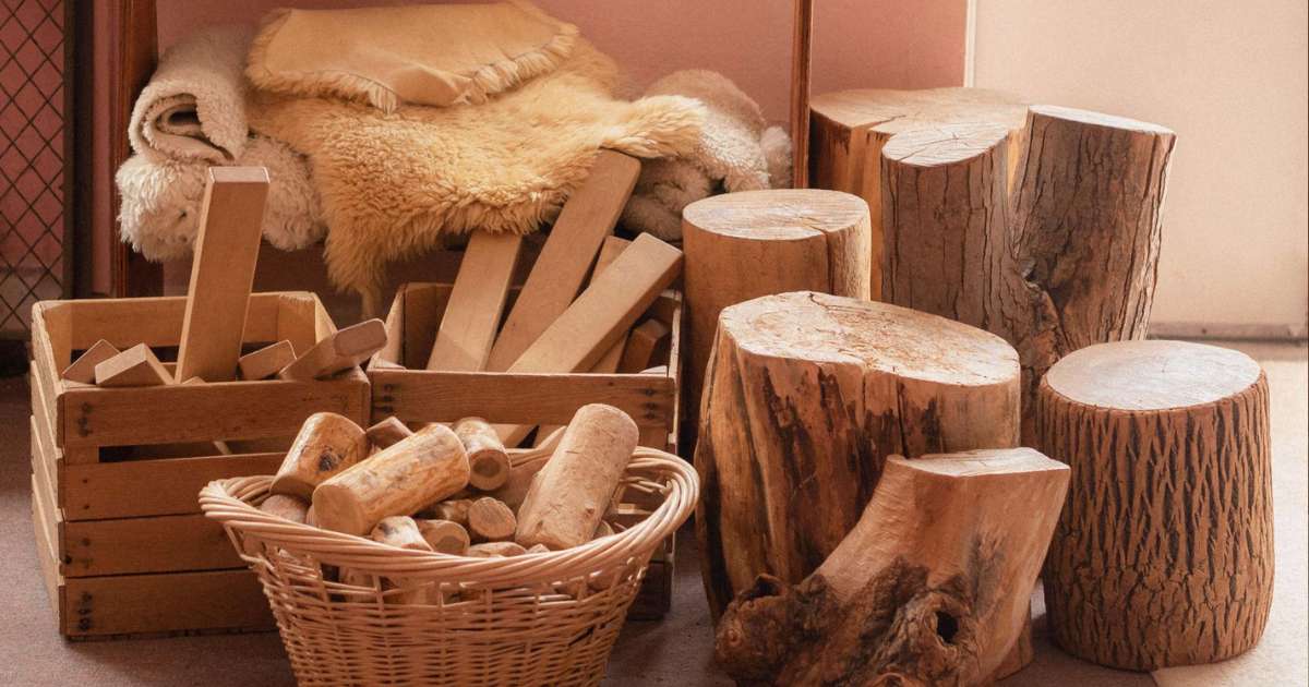 The Value of Simplicity in Toys and Materials